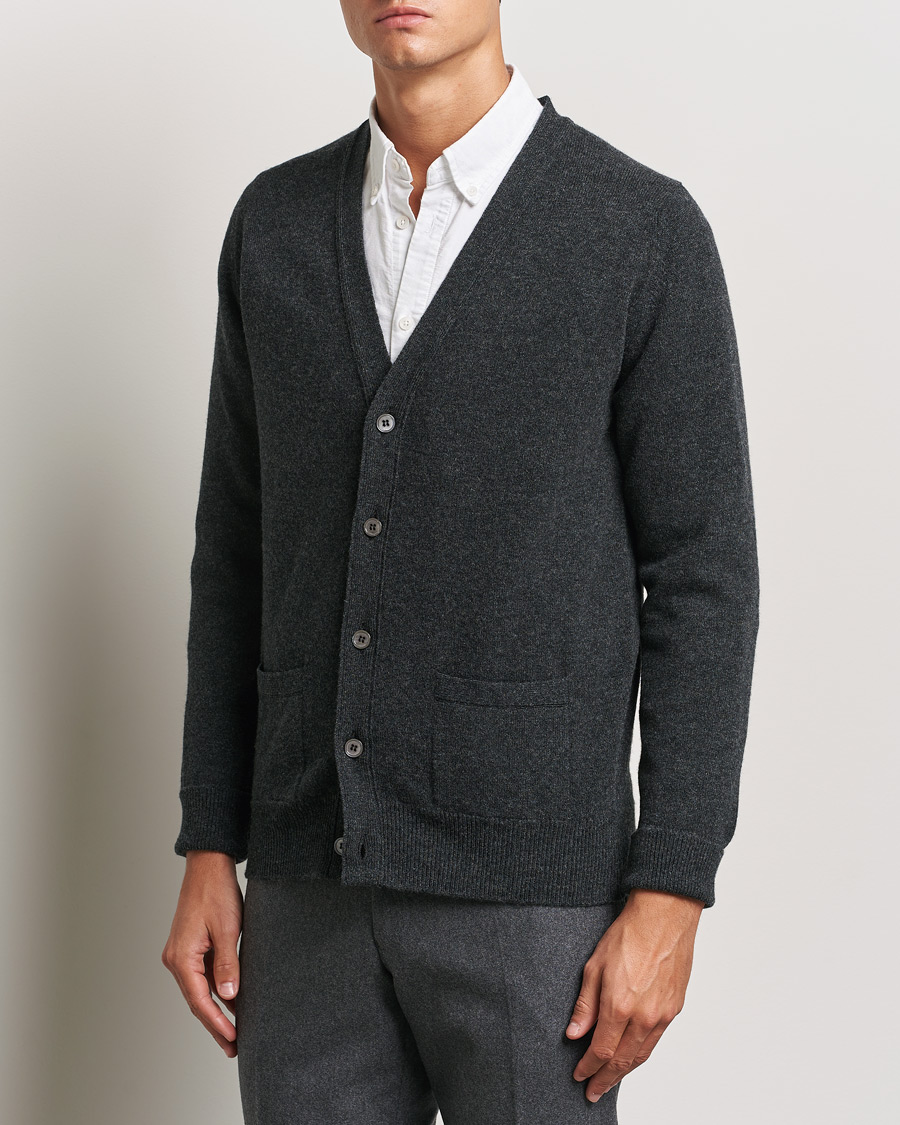 Men | William Lockie | William Lockie | Rob Lambswool Cardigan Charcoal