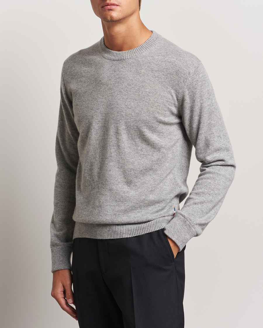 Men | Clothing | Orlebar Brown | Levar Cashmere Crewneck Oyster Grey