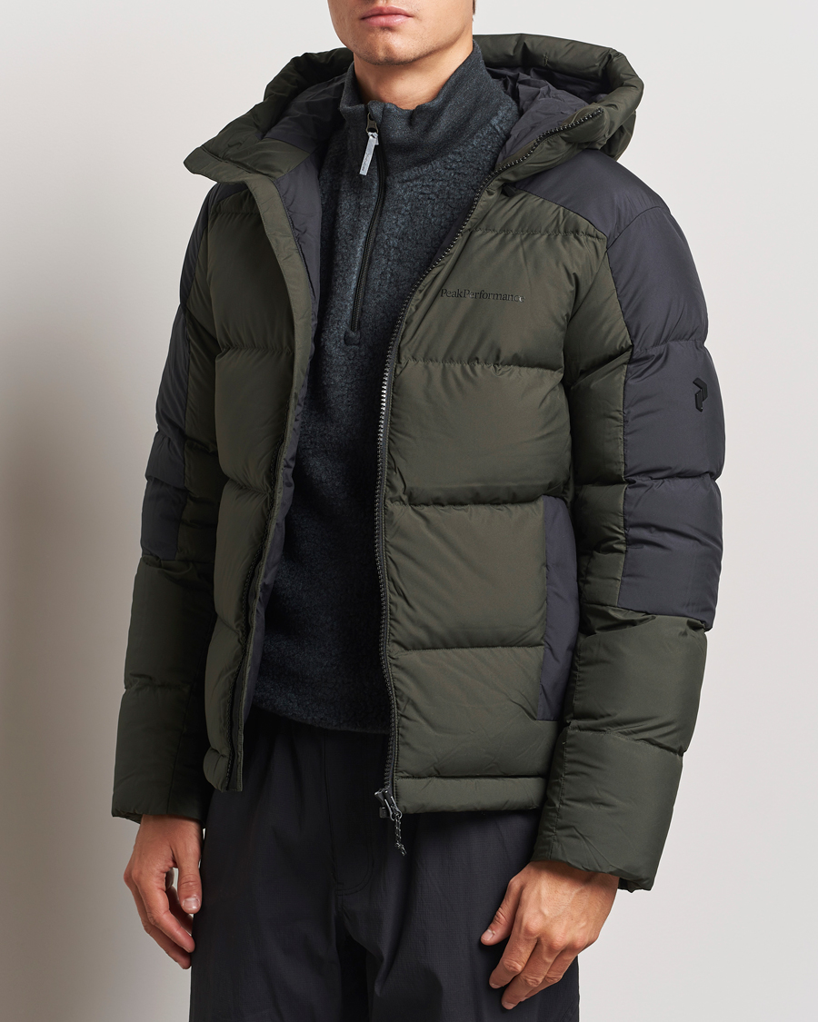 Men |  | Peak Performance | Down Puffer Hood Jacket Olive Extreme