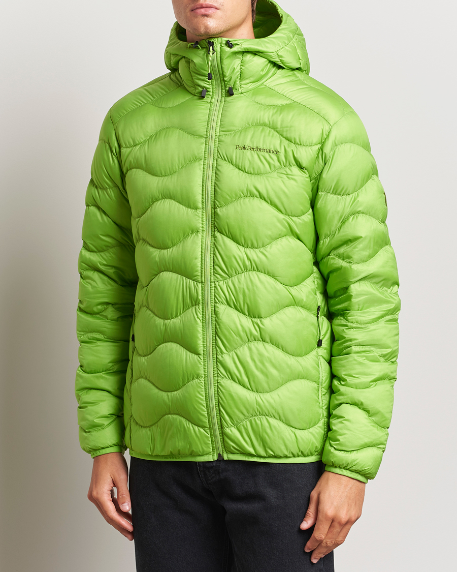 Men |  | Peak Performance | Helium Down Hooded Jacket Stand Out Green