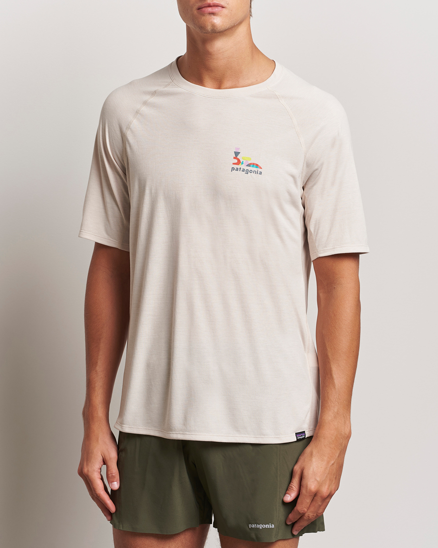 Men |  | Patagonia | Short Sleeve Cap Cool Trail Graphic Shirt Pumice