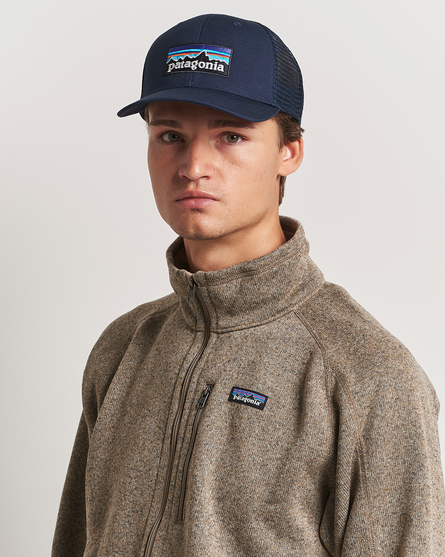 Men |  | Patagonia | P-6 Logo Trucker Hat New Navy