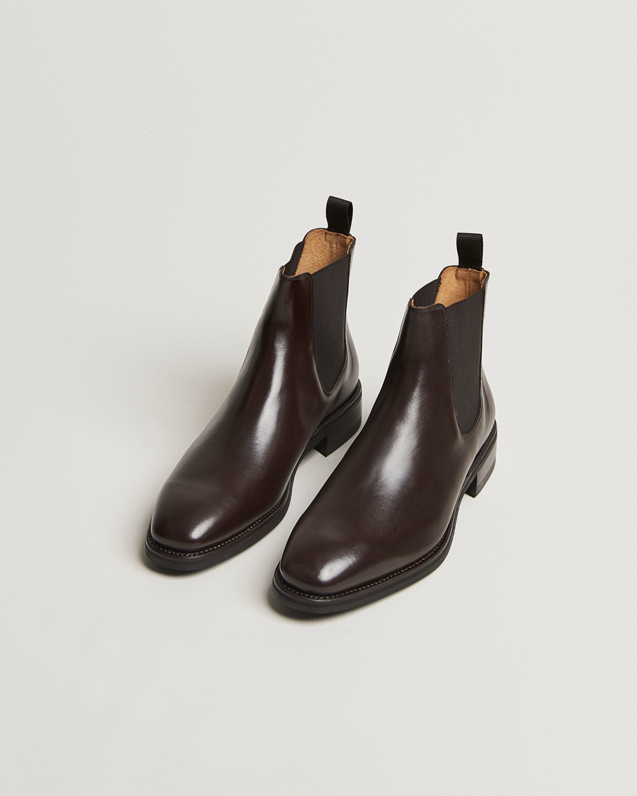 Oscar Jacobson Chelsea Boots Dark Mud Brown at CareOfCarl.com