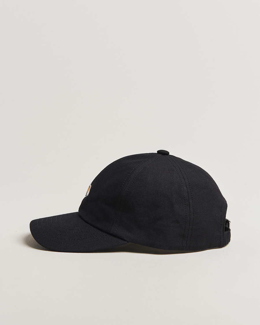 Men | Maison Kitsuné Baby Fox 6 Panel Cap Black | Maison Kitsuné | Baby Fox 6 Panel Cap Black