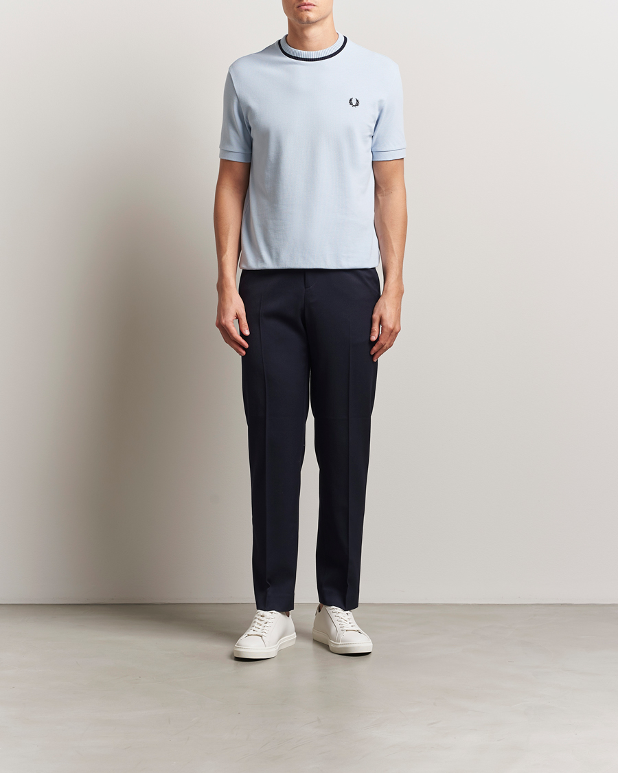Men | T-Shirts | Fred Perry | Pique Crew Neck T-Shirt Light Smoke