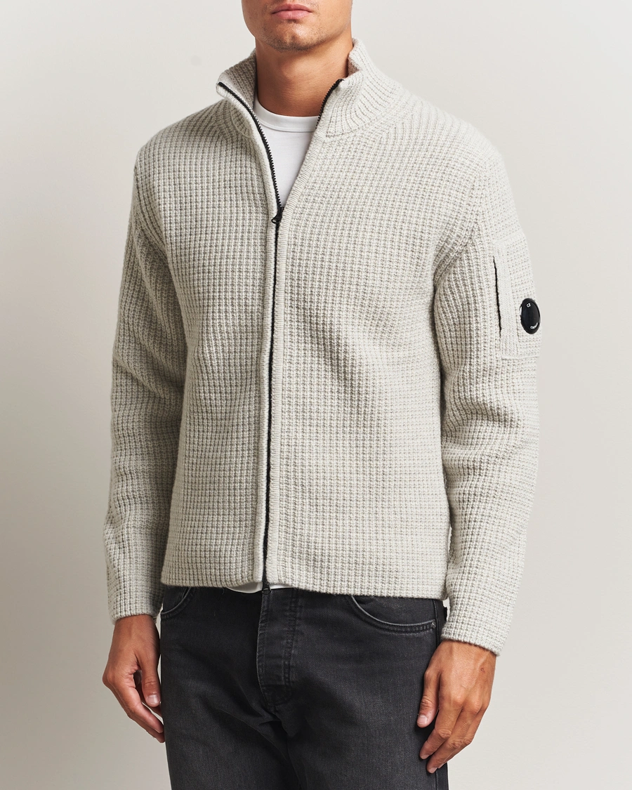 Men | Sweaters & Knitwear | C.P. Company | Structure Lambswool Full Zip Grey