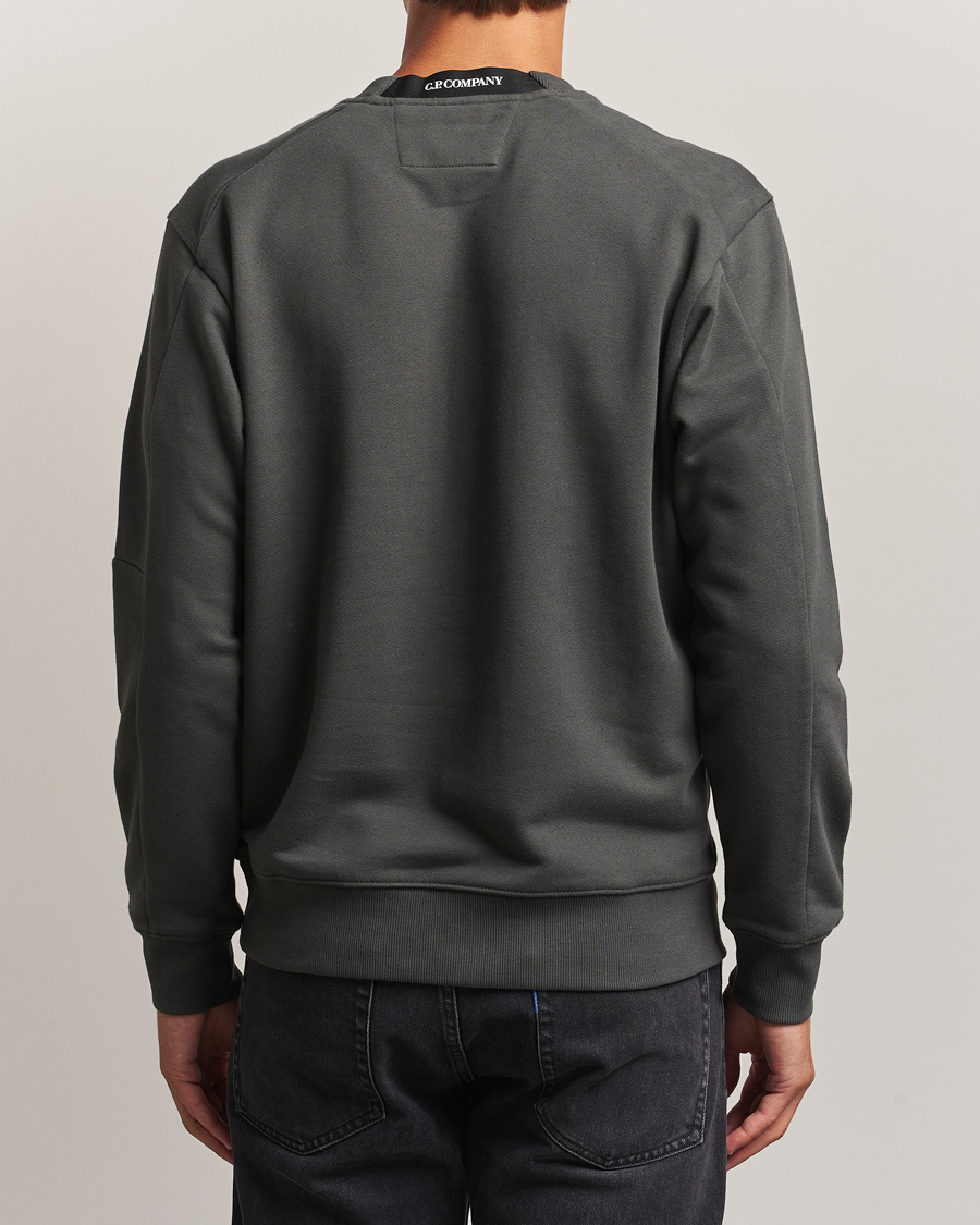Men | Sweaters & Knitwear | C.P. Company | Diagonal Raised Fleece Lens Sweatshirt Grey