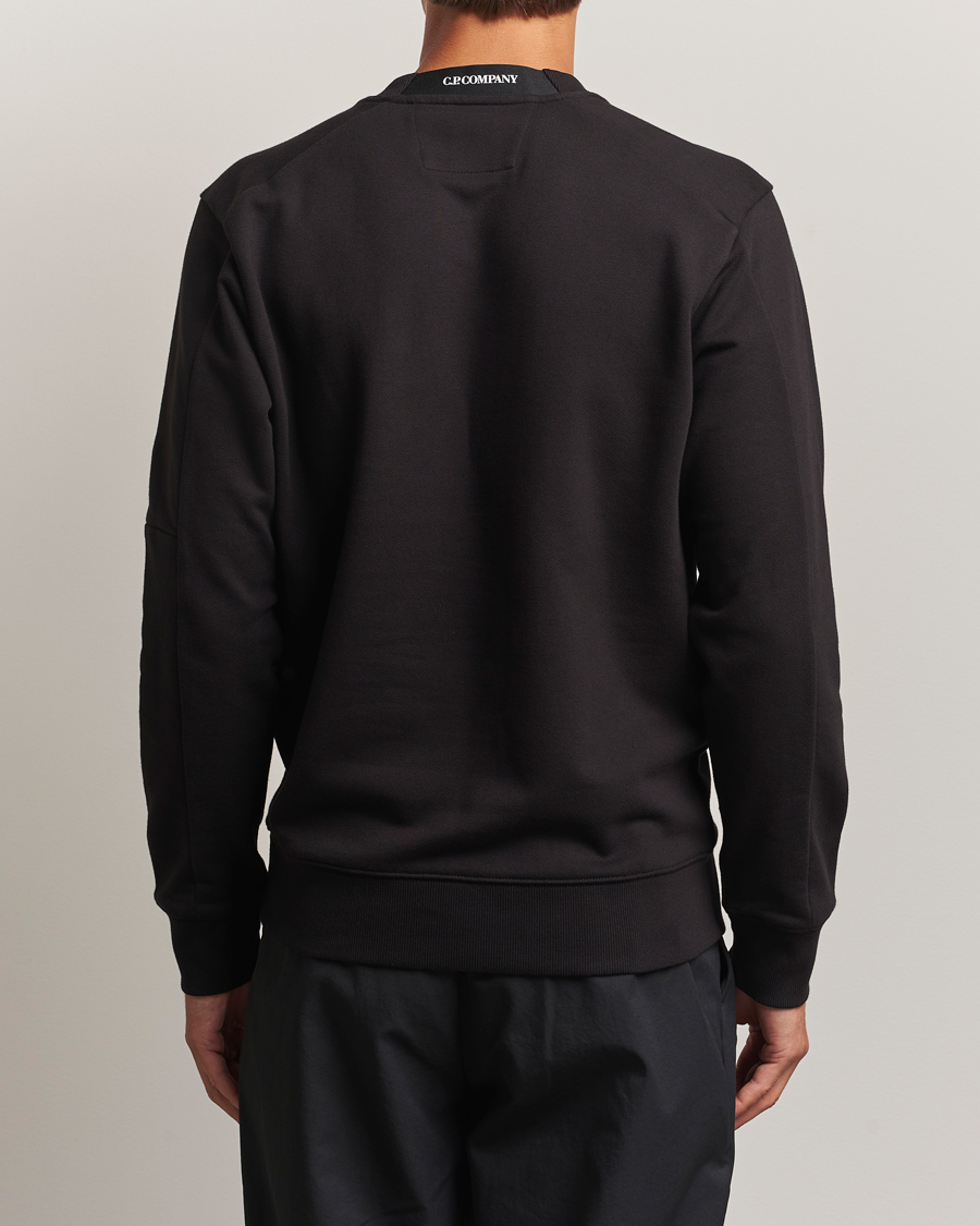 Men | Sweaters & Knitwear | C.P. Company | Diagonal Raised Fleece Lens Sweatshirt Black