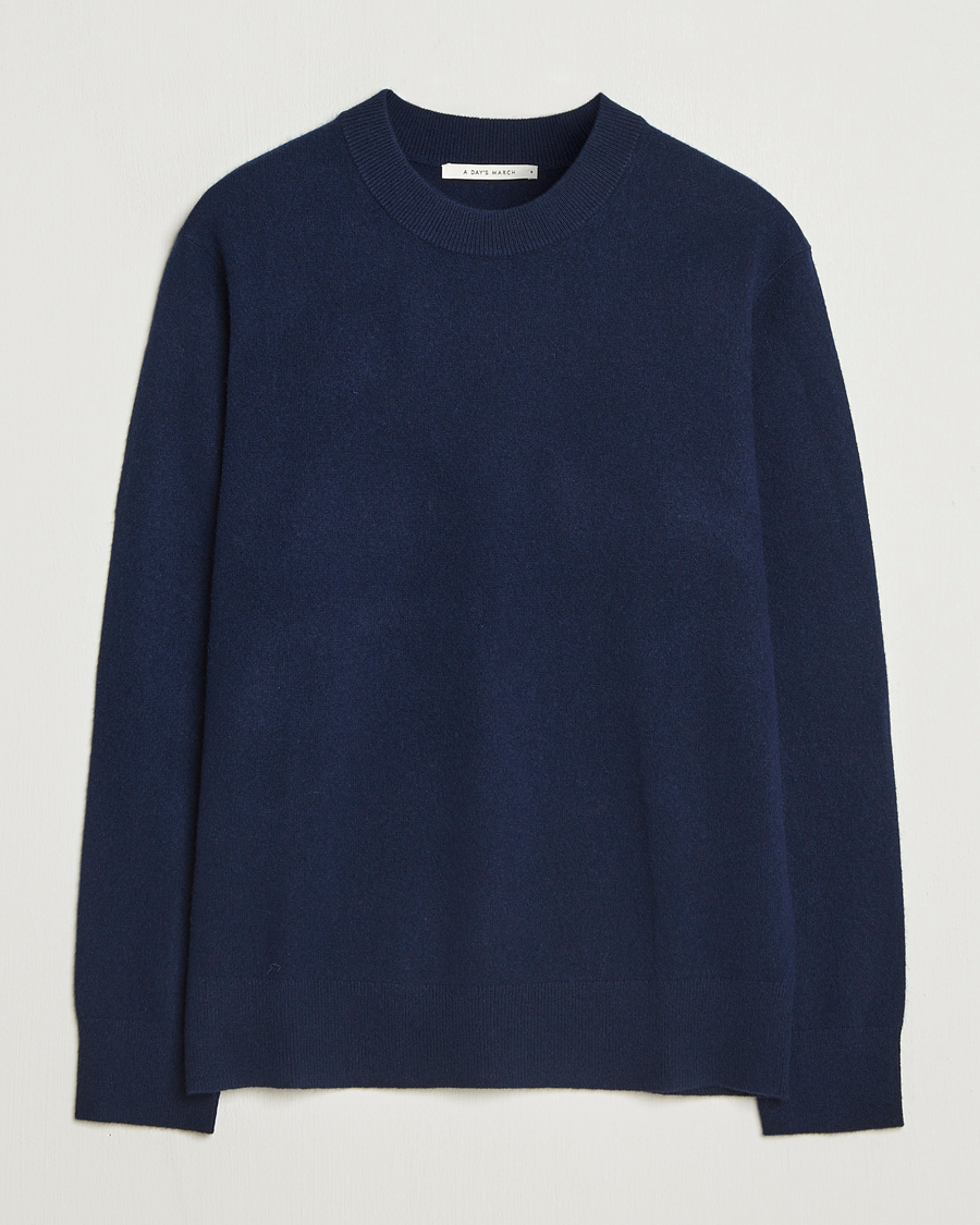 Men | Sweaters & Knitwear | A Day's March | Marlow Cashmere Blend Sweater Navy