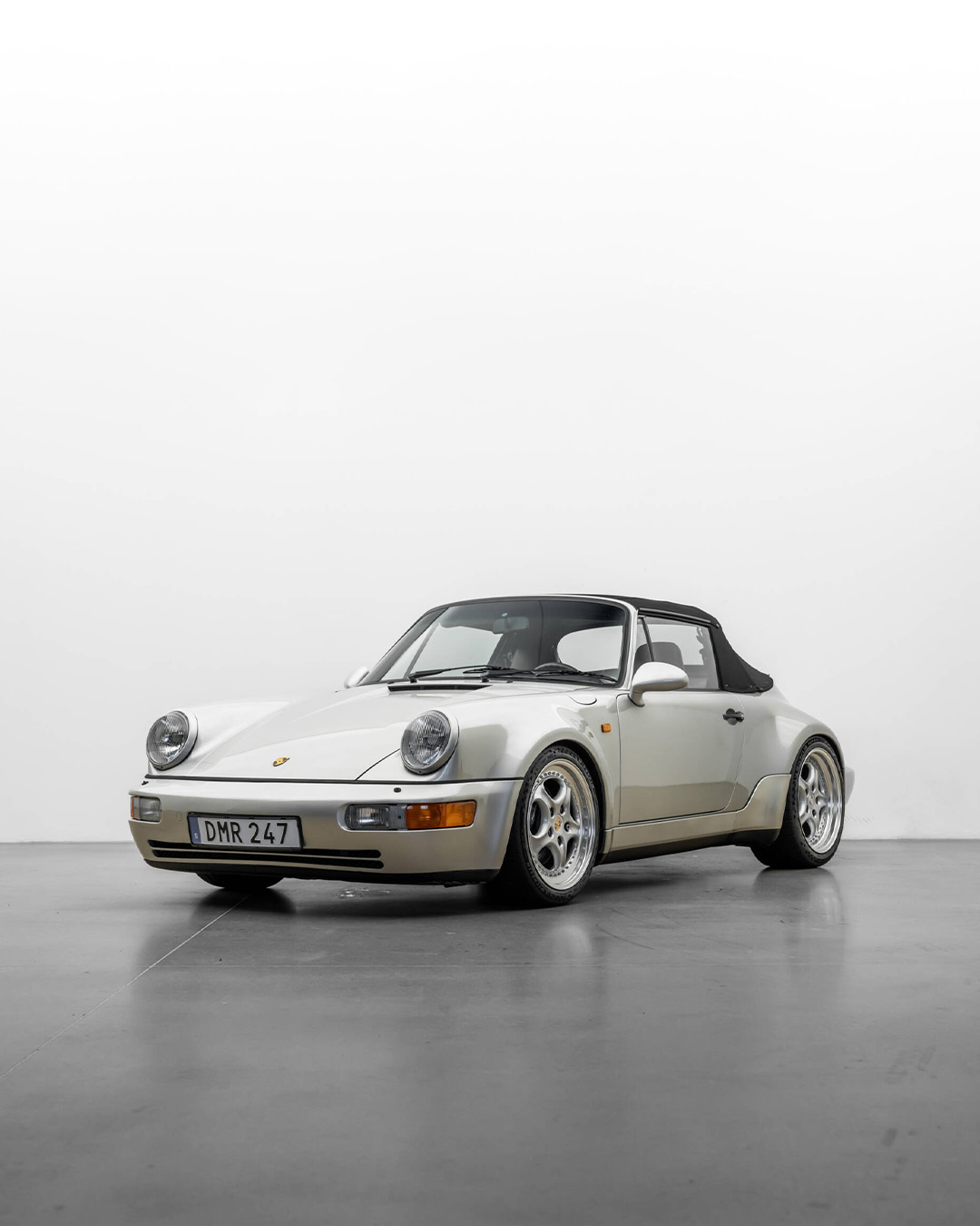 Vintage Cars in store: Porsche 911 Carrera WTL Cabriolet (1992)